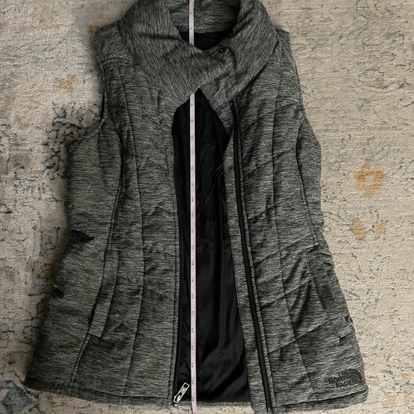 Northface women’s vest - Picture 12 of 13